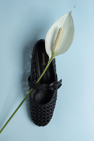 Sapatilha Verona New Macramê Couro Preto Ballerina Larroudé