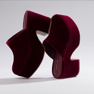 Mule Clog Plataforma Miso Veludo Vinho