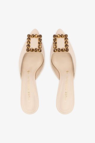 Chloe Gosselin by Studio Larroudé: Mule Ava Couro Off White Mule Larroudé x Chloe Gosselin