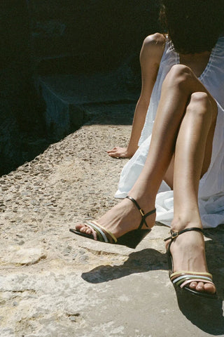 Larroudé x Ciao Lucia: Sandália Anabela Daiana Couro Preto Sandal Larroudé x Ciao Lucia