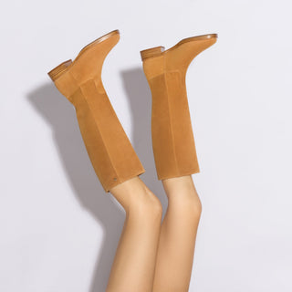 Bota Anne Camurça Caramelo