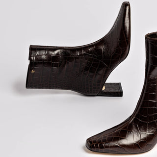 Bota Alexis Couro Croco Marrom