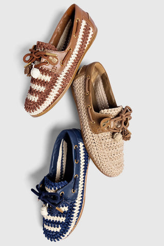 Mocassim Boat Shoe Cyprus Crochê e Couro Azul Loafer Larroudé