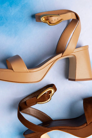 Sandália Plataforma Dolly Verona Low Couro Bege Sandal Larroudé