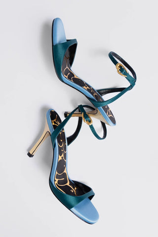 Sandália Freya Cetim Azul Sandal Larroudé