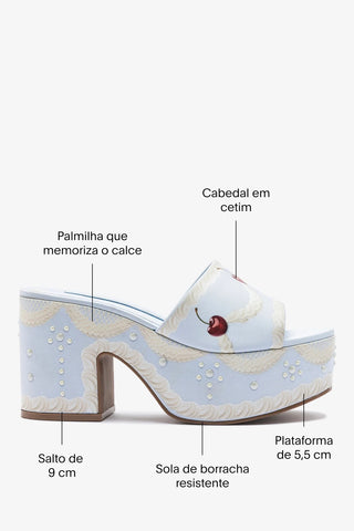 Larroudé x Tanner Fletcher: Mule Miso Cake Cetim Azul Mule Larroudé x Tanner Fletcher