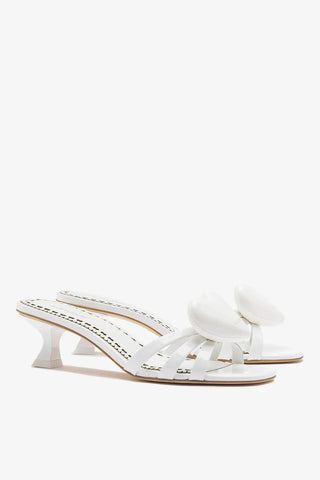 Mule Amore Couro Verniz Branco Mule Larroudé