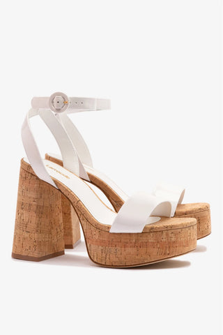 Sandália Dolly Couro Verniz Branco e Cortiça Sandal Larroudé