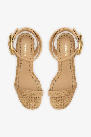 Sandália Salto Bloco Verona Ráfia Natural e Couro Bege Sandal Larroudé
