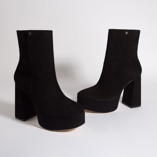 Bota Dolly Camurça Preto