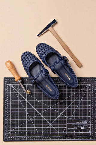 Sapatilha Verona New Macramê Couro Azul Ballerina Larroudé