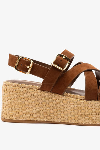 Flatform Patti Camurça Marrom Sandal Larroudé