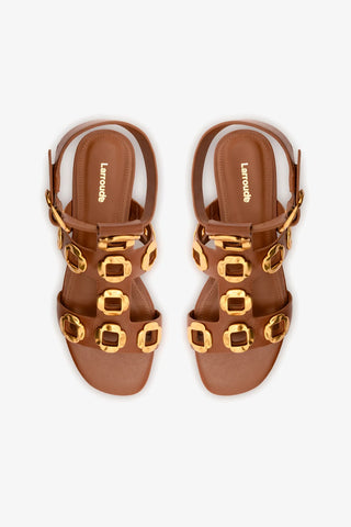 Sandália Gladiadora Flat Milan Couro Caramelo Flat Sandal Larroudé