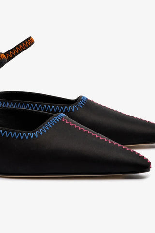 Jonathan Cohen by L.: Mule Zig Zag Cetim Preto Mule Larroudé x Jonathan Cohen