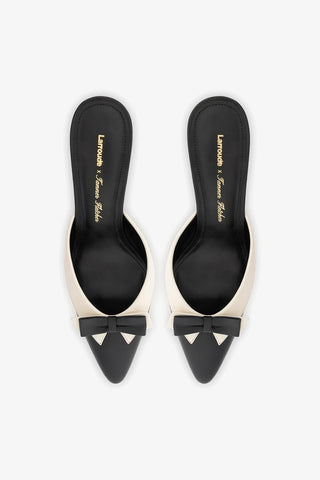 Larroudé x Tanner Fletcher: Mule Elle Smoking Couro Preto e Off White Mule Larroudé x Tanner Fletcher