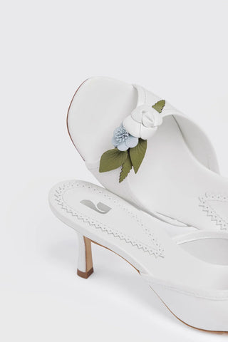 Mule Juliette Couro Branco Mule Larroudé