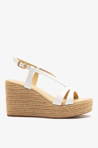 Sandália Espadrille Daphne Couro Verniz Branco Sandal Larroudé