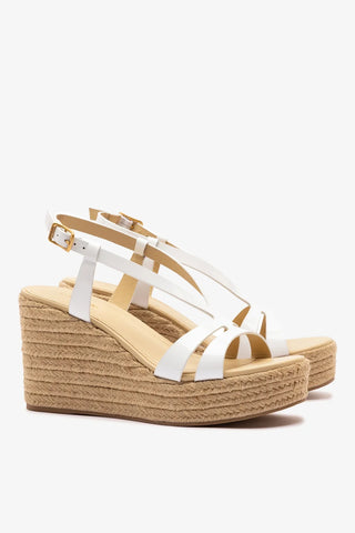 Sandália Espadrille Daphne Couro Verniz Branco Sandal Larroudé