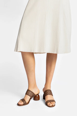 Mule Dew Drop Macramê Couro Marrom Sandal Larroudé