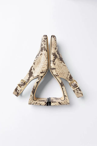 Slingback Katie Couro Cobra Bege Pump Larroudé