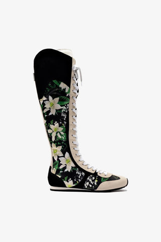 Larroudé x Jonathan Cohen: Bota Tênis Cano Alto Camurça Preto e Cetim Estampado Multicor Sneaker Larroudé x Jonathan Cohen