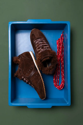 Tênis Stella Camurça e Lã Marrom Sneaker Larroudé