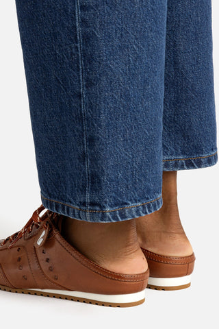 Mule Stella Couro Caramelo Sneaker Larroudé