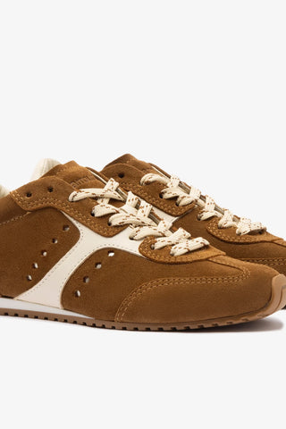 Tênis Stella Camurça Marrom e Couro Off White Sneaker Larroudé