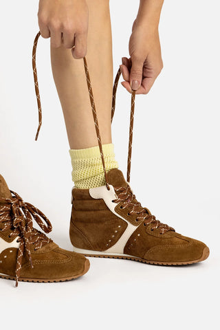 Tênis Cano Médio Stella Camurça Marrom e Couro Off White Sneaker Larroudé