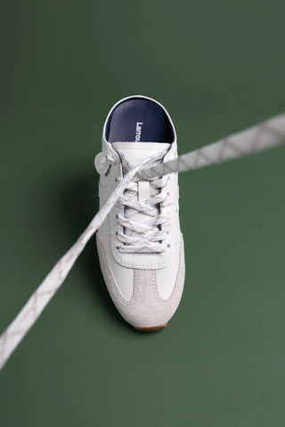 Mule Stella Couro Branco e Camurça Cinza Sneaker Larroudé