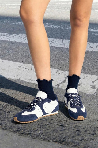 Tênis Stella Couro Branco e Camurça Azul Sneaker Larroudé