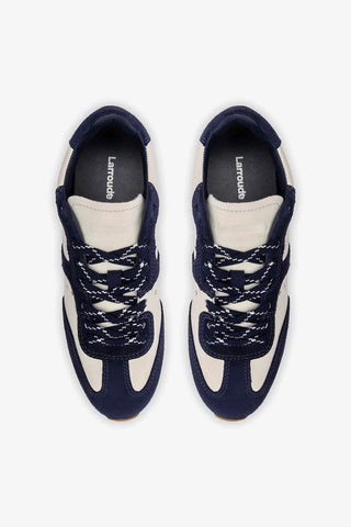Tênis Stella Couro Branco e Camurça Azul Sneaker Larroudé