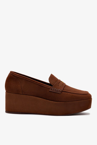 Flatform Suki Camurça Marrom Loafer Larroudé