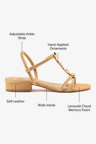 Sandália Flat Shelly Camurça Caramelo Sandal Larroudé