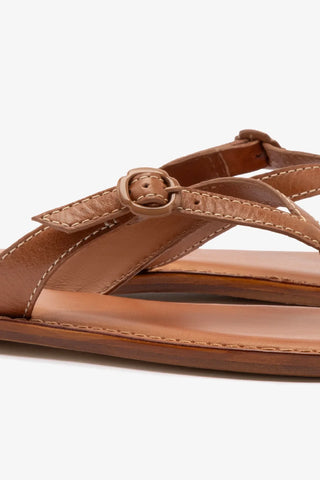 Flat Mary Kate Couro Caramelo Flat Sandal Larroudé