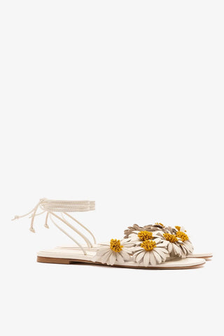 Sandália Flat Fiore Couro Off White Sandal Larroudé