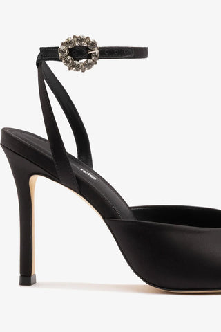 Sandália Jasmine Cetim Preto Sandal Larroudé