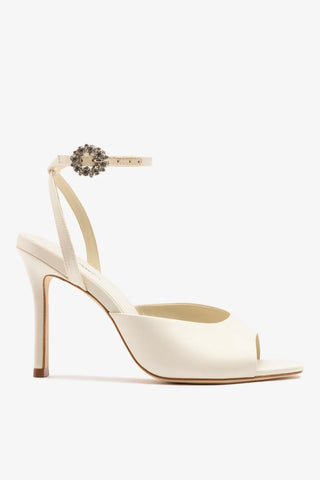 Sandália Jasmine Cetim Branco Sandal Larroudé
