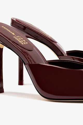 Larroudé x Jonathan Cohen: Mule Couro Verniz Bordô Sandal Larroudé x Jonathan Cohen