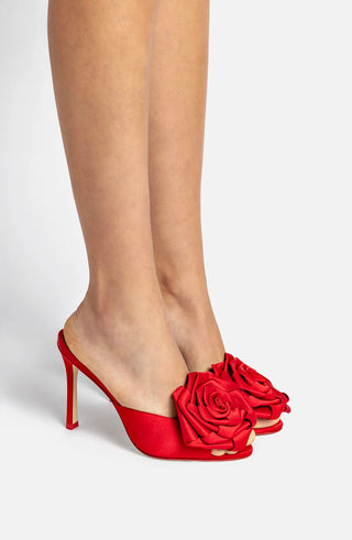Mule Scarlet Cetim Vermelho Sandal Larroudé