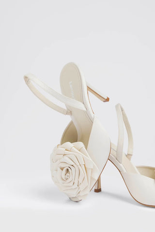Sandália Scarlet Cetim Branco Sandal Larroudé