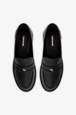 Mocassim Tratorado Suki Couro Preto Loafer Larroudé