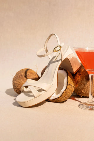 Sandália Plataforma Bianca Low Couro Off White Sandal Larroudé