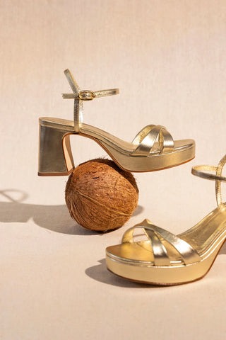 Sandália Plataforma Bianca Low Couro Dourado Sandal Larroudé