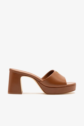 Mule Plataforma Dolly Low Couro Caramelo Sandal Larroudé