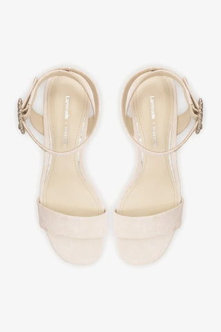 Larroudé x Markarian: Sandália Plataforma Dolly Low Renda Branco Sandal Larroudé x Markarian