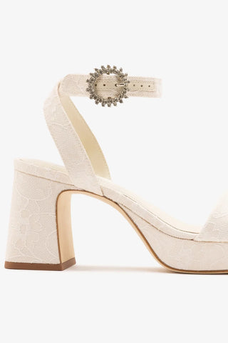 Larroudé x Markarian: Sandália Plataforma Dolly Low Renda Branco Sandal Larroudé x Markarian