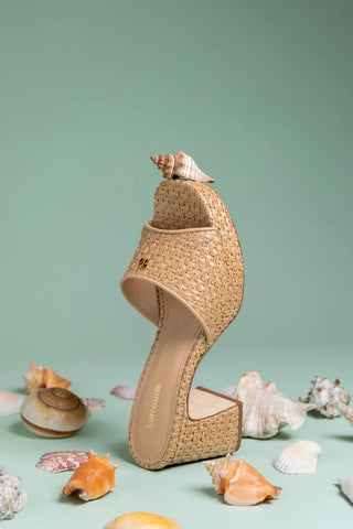 Mule Plataforma Dolly Low Ráfia e Couro Bege Sandal Larroudé