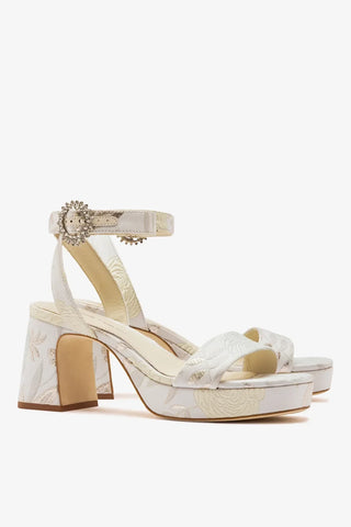 Larroudé x Markarian: Sandália Plataforma Dolly Low Brocado Off White Sandal Larroudé x Markarian