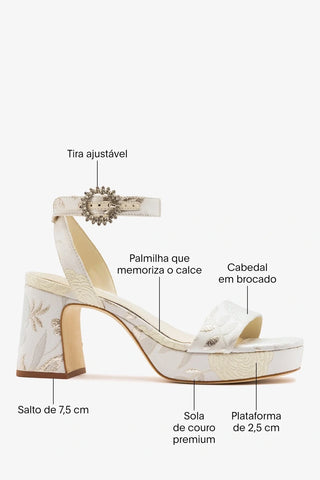 Larroudé x Markarian: Sandália Plataforma Dolly Low Brocado Off White Sandal Larroudé x Markarian